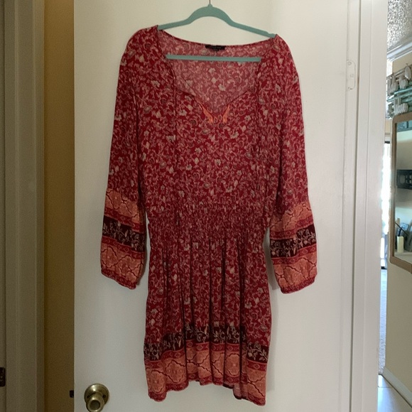 Dress - Picture 1 of 2